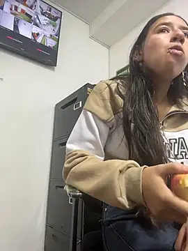 LilyRossi  online show from 6, 5, 2026