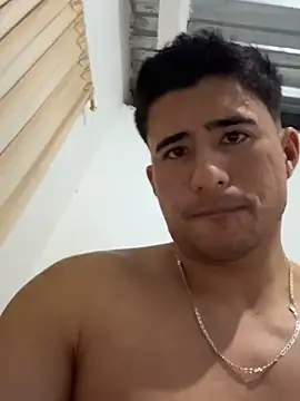 Snapshot of David-latinlover chatting on 12, 5, 2026 David-latinlover online show from 12, 5, 2026