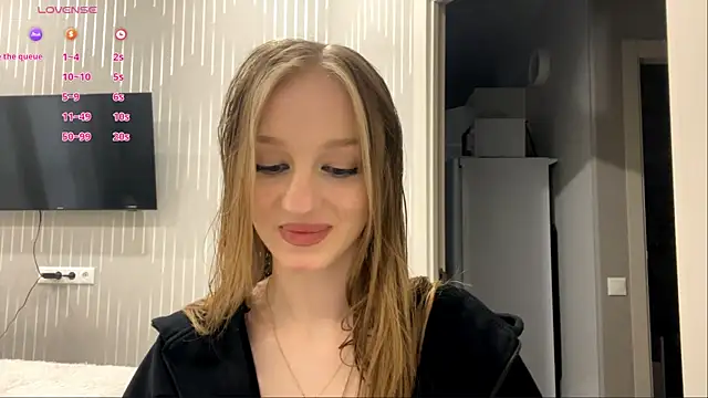 Anika Socutehe online show from 7, 6, 2026