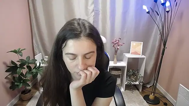 MistyBree online show from 7, 6, 2026