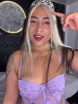 ManuelaVeeleez online show from 14, 6, 2026