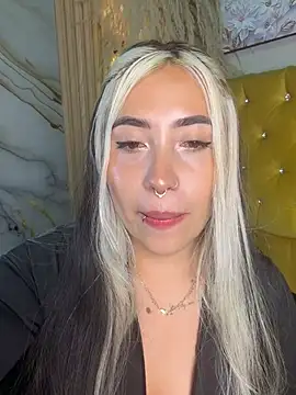 ManuelaVeeleez online show from 25, 6, 2026