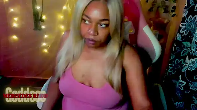Goddess MercedesRedd online show from 19, 6, 2026