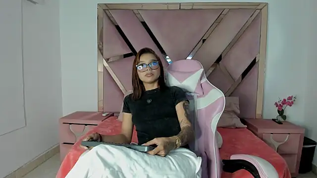 Angell cherryht online show from 26, 6, 2026