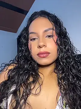 AmeliaAndersson online show from 4, 6, 2026