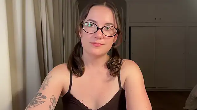 Snapshot of summerxo chatting on 2, 6, 2026 summerxo online show from 2, 6, 2026