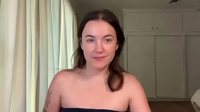 Snapshot of summerxo chatting on 4, 6, 2026 summerxo online show from 4, 6, 2026