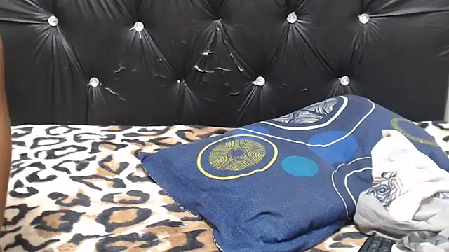 TallGoddessX  online show from 13, 6, 2026