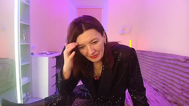 Bonnie Naughtyy online show from 18, 5, 2026