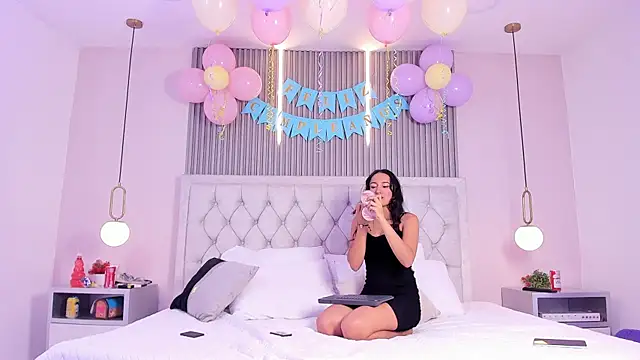 Snapshot of Katty_cute19 chatting on 12, 6, 2026 Katty cute19 online show from 12, 6, 2026