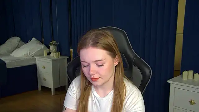 ElinaVale online show from 20, 5, 2026