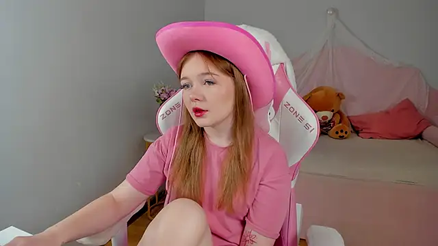 ElinaVale online show from 21, 6, 2026