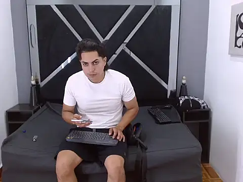 Alex Wolft online show from 23, 6, 2026
