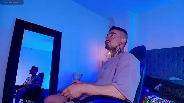 Dallas Whitee online show from 6, 6, 2026