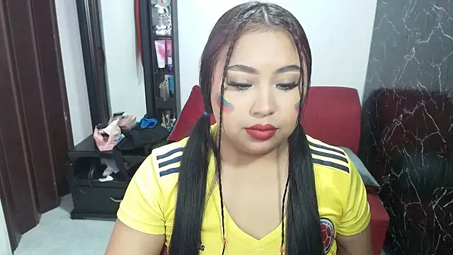 candymorena69 online show from 17, 6, 2026