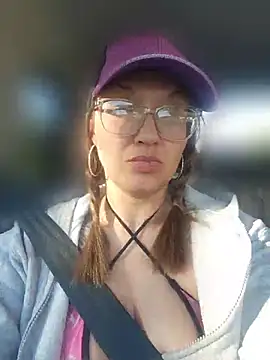 NicolePearl online show from 16, 6, 2026