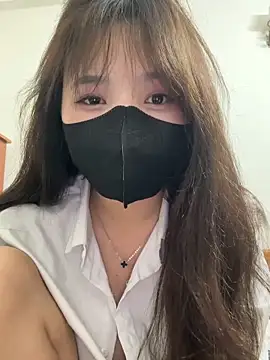 VyVy18 online show from 20, 5, 2026