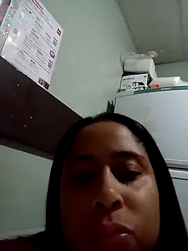 gatinha20257 online show from 10, 5, 2026