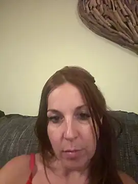 petitehotwife4u online show from 4, 7, 2026