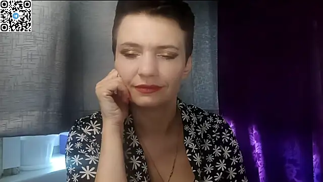 HotMamaQueen234 online show from 23, 5, 2026