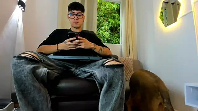 Snapshot of etham_wolf1 chatting on 6, 6, 2026 etham wolf1 online show from 6, 6, 2026