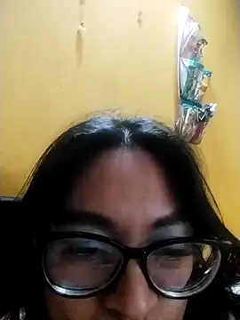 LatinSquirtBaby online show from 17, 5, 2026