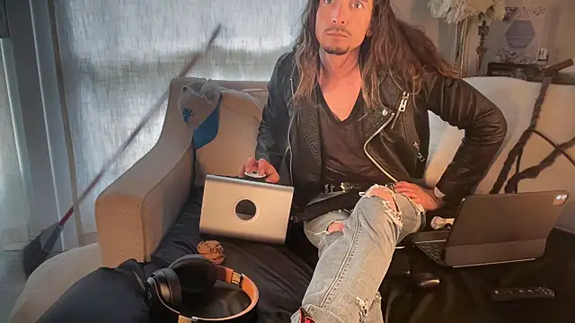 DylanBrook online show from 21, 4, 2026