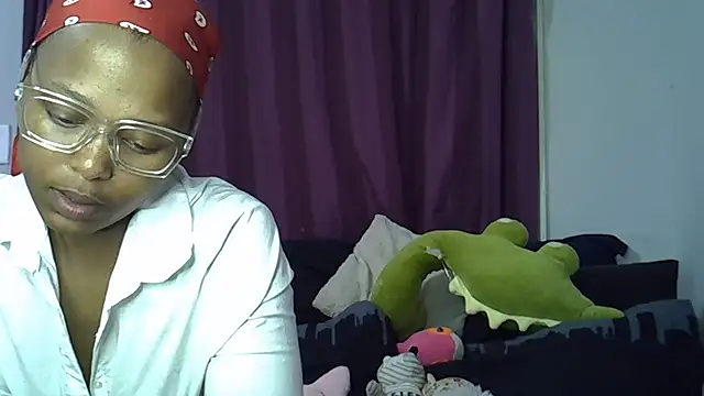 Snapshot of CurvySnowflakes chatting on 26, 6, 2026 CurvySnowflakes online show from 26, 6, 2026