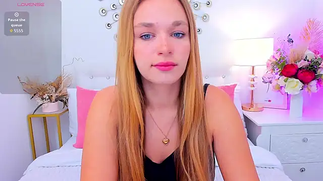 YangLola online show from 10, 6, 2026