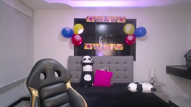 Melannyy V online show from 19, 6, 2026