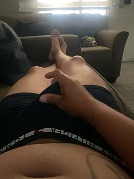 HOTB0Y18 online show from 30, 6, 2026