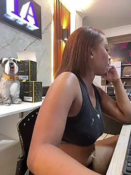 Kloe rousse01 online show from 3, 6, 2026