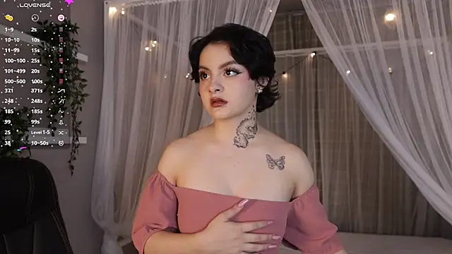  EmilyRouge  online show from 20, 6, 2026