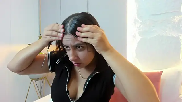 kira relish online show from 13, 6, 2026