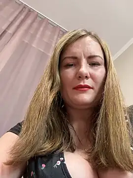 Snapshot of Susan_Wright chatting on 18, 6, 2026 Susan Wright online show from 18, 6, 2026
