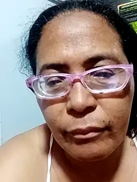 sexymomsn online show from 17, 5, 2026
