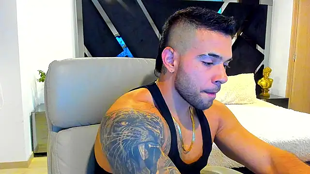 Raytorres online show from 12, 7, 2026