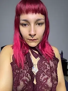 Amelie-RedHoney online show from 10, 6, 2026