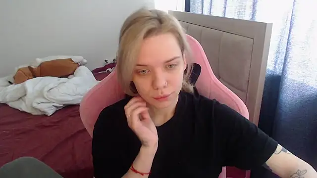 TenderChloe online show from 8, 6, 2026