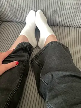 LilouPieds online show from 13, 6, 2026