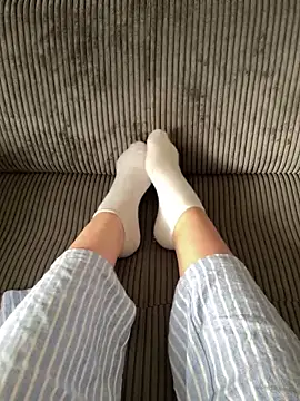 LilouPieds online show from 14, 6, 2026