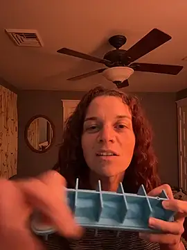 Snapshot of NataLee_vault chatting on 28, 3, 2026 NataLee vault online show from 28, 3, 2026