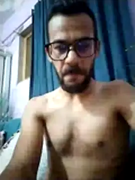 Alimohamed08 online show from 4, 7, 2026