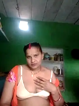 Snapshot of Shivani09900 chatting on 14, 6, 2026 Shivani09900 online show from 14, 6, 2026