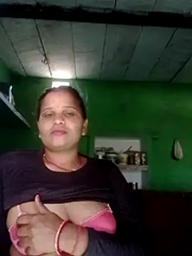 Snapshot of Shivani09900 chatting on 27, 6, 2026 Shivani09900 online show from 27, 6, 2026
