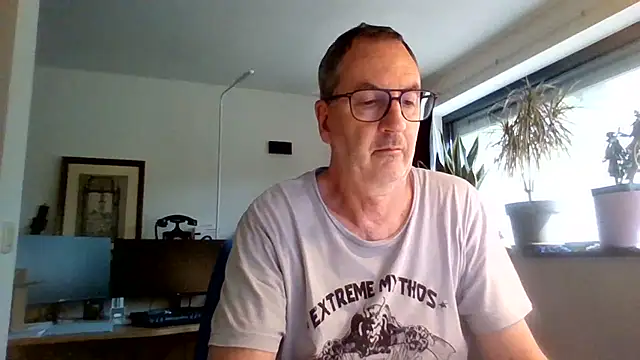 HotLucas66 online show from 25, 6, 2026