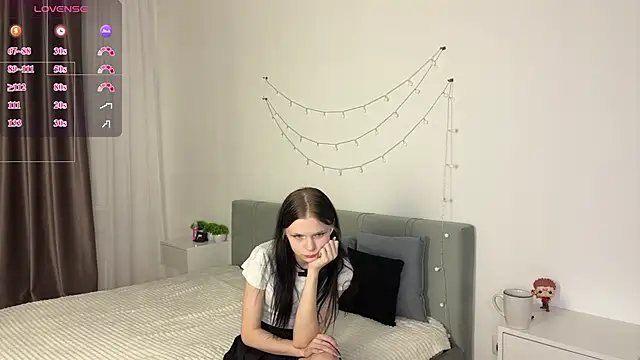 meowchaa online show from 24, 4, 2026