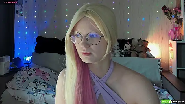 JulietFisher online show from 18, 6, 2026