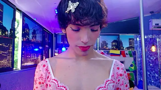 IsaacNovaa online show from 25, 6, 2026