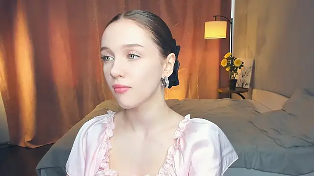 Snapshot of SharriSang chatting on 11, 6, 2026 SharriSang online show from 11, 6, 2026